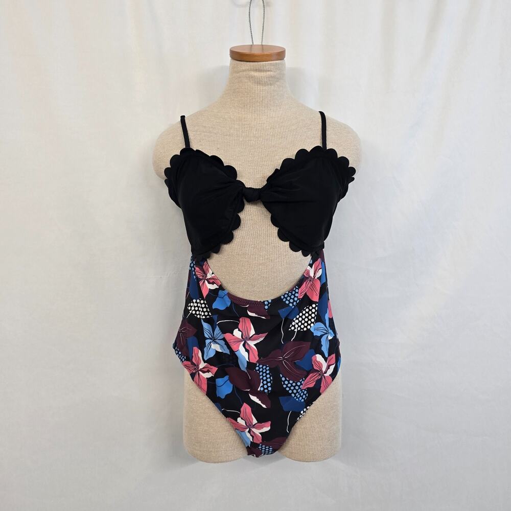 Cupshe One Piece Knotted Front Swimsuit Women's XXL Black Floral Scalloped NWOT